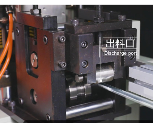 Quadro interno industrial do filtro de ar que forma a máquina semi automática